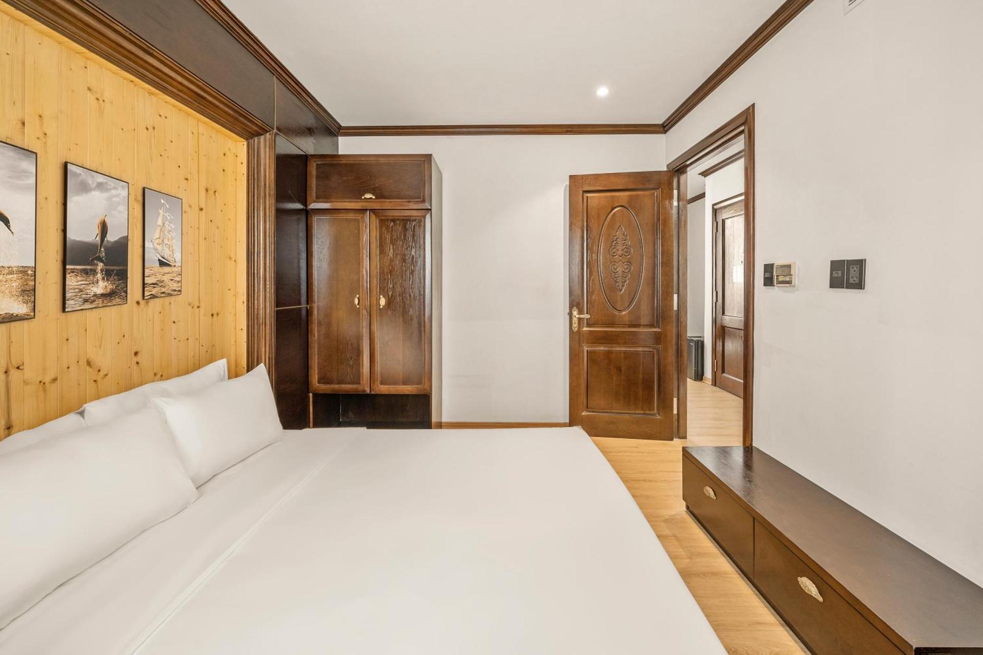 Palazzo Luxury Hotel Da Nang Exterior photo