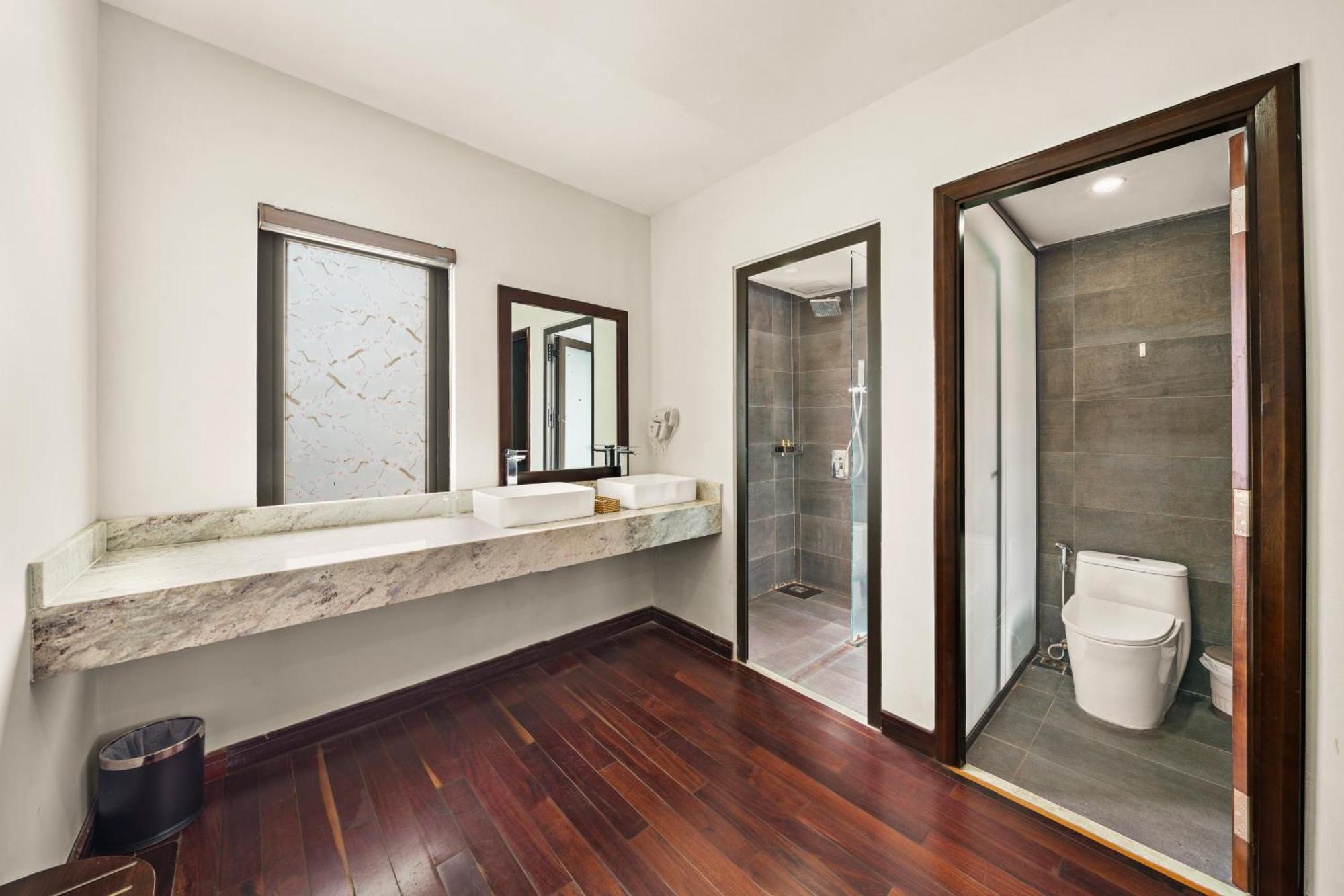 Palazzo Luxury Hotel Da Nang Exterior photo