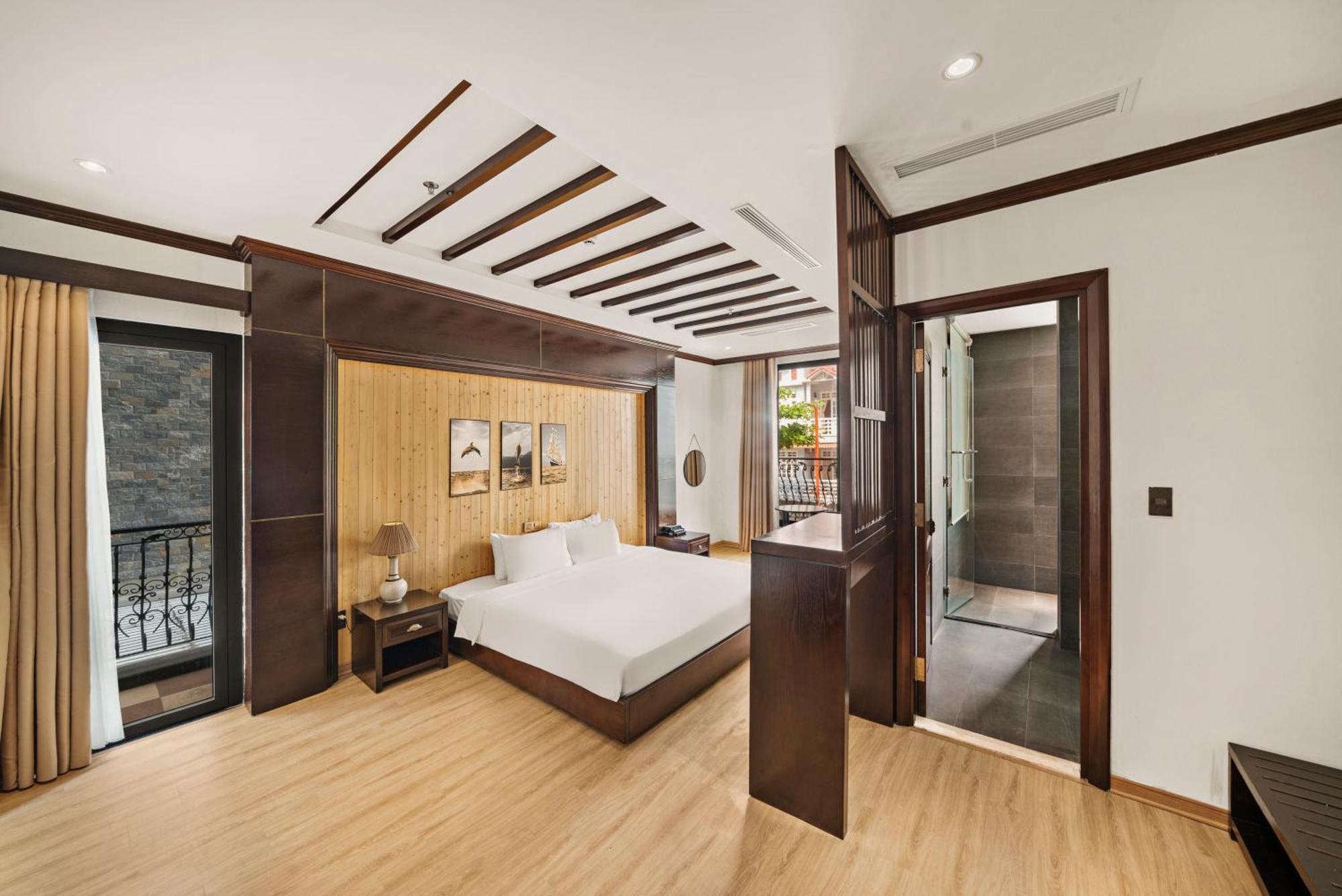 Palazzo Luxury Hotel Da Nang Exterior photo