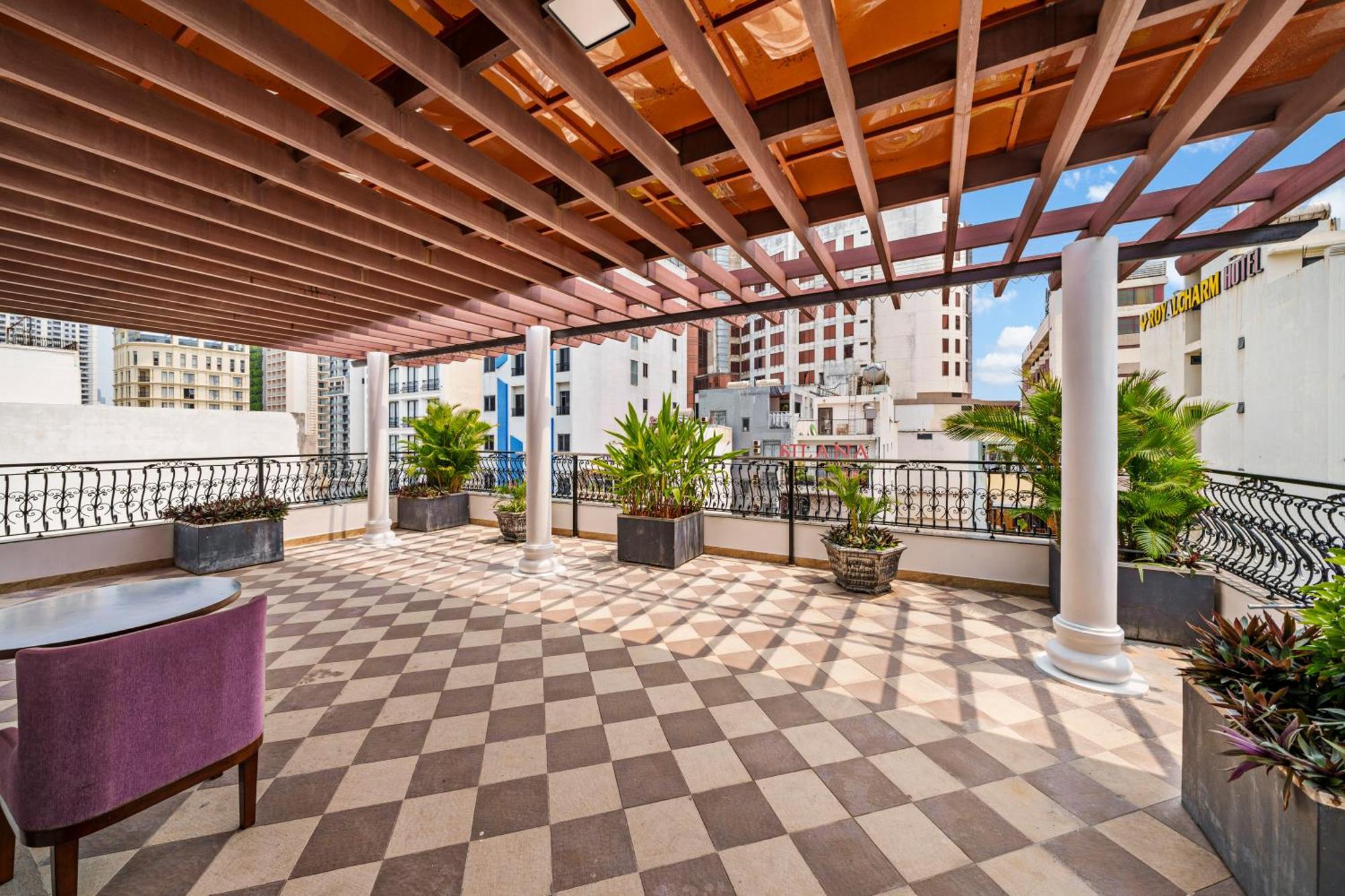 Palazzo Luxury Hotel Da Nang Exterior photo