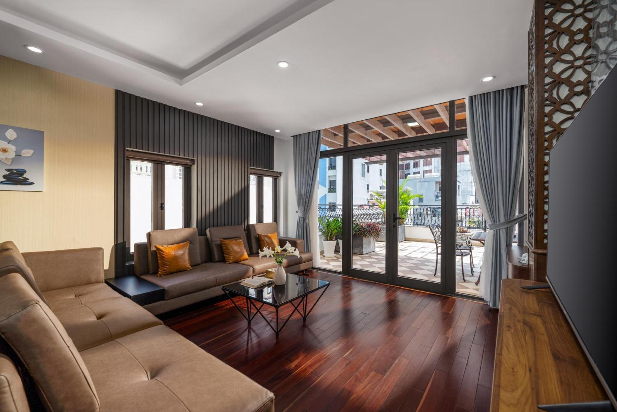 Palazzo Luxury Hotel Da Nang Exterior photo
