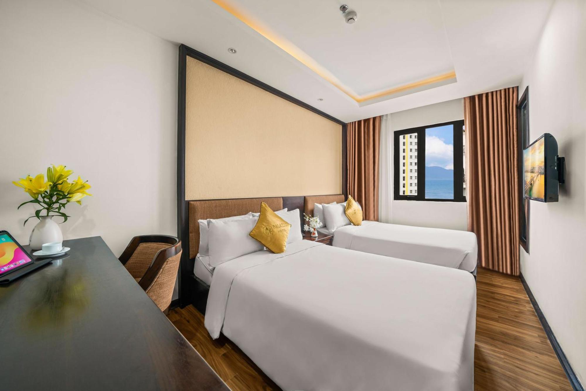 Palazzo Luxury Hotel Da Nang Exterior photo