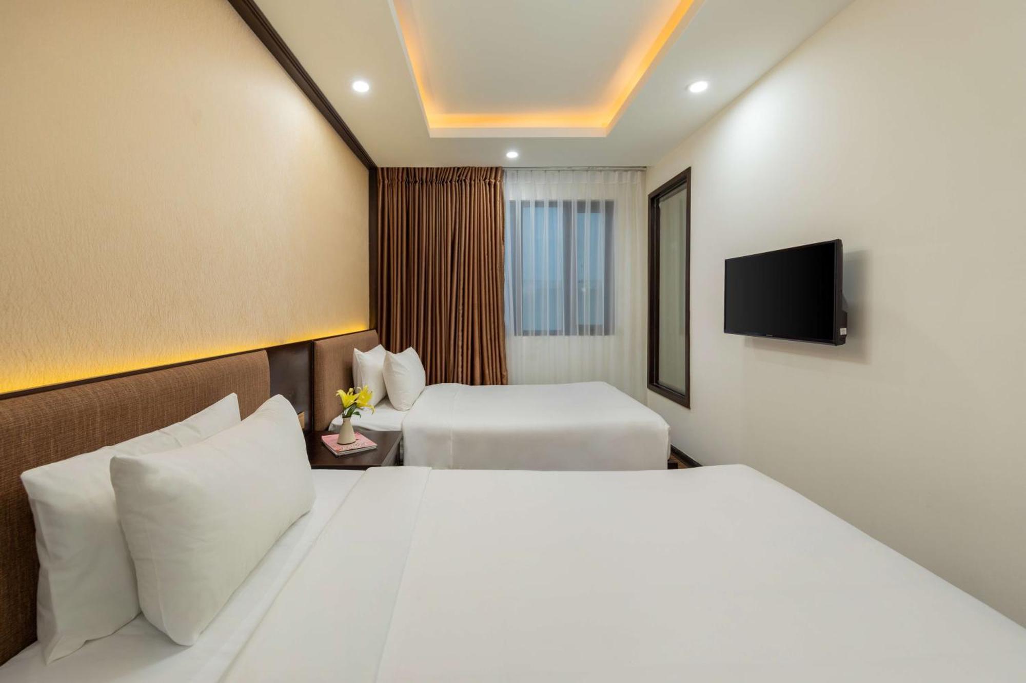 Palazzo Luxury Hotel Da Nang Exterior photo
